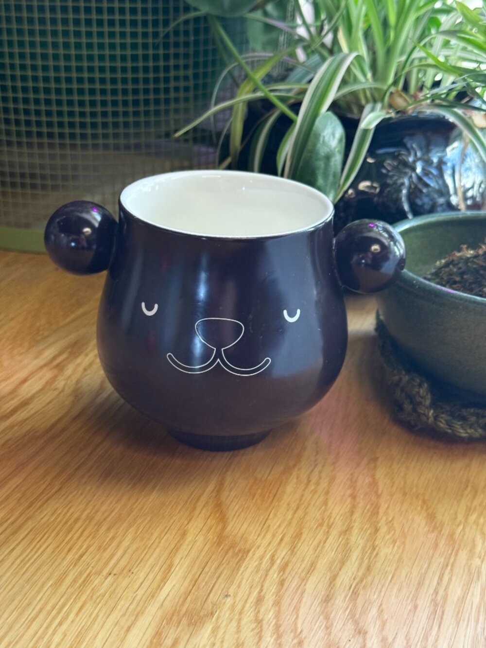 thumbsUp! Panda Bear Color-Changing Mug, 16 oz., Circa 2017